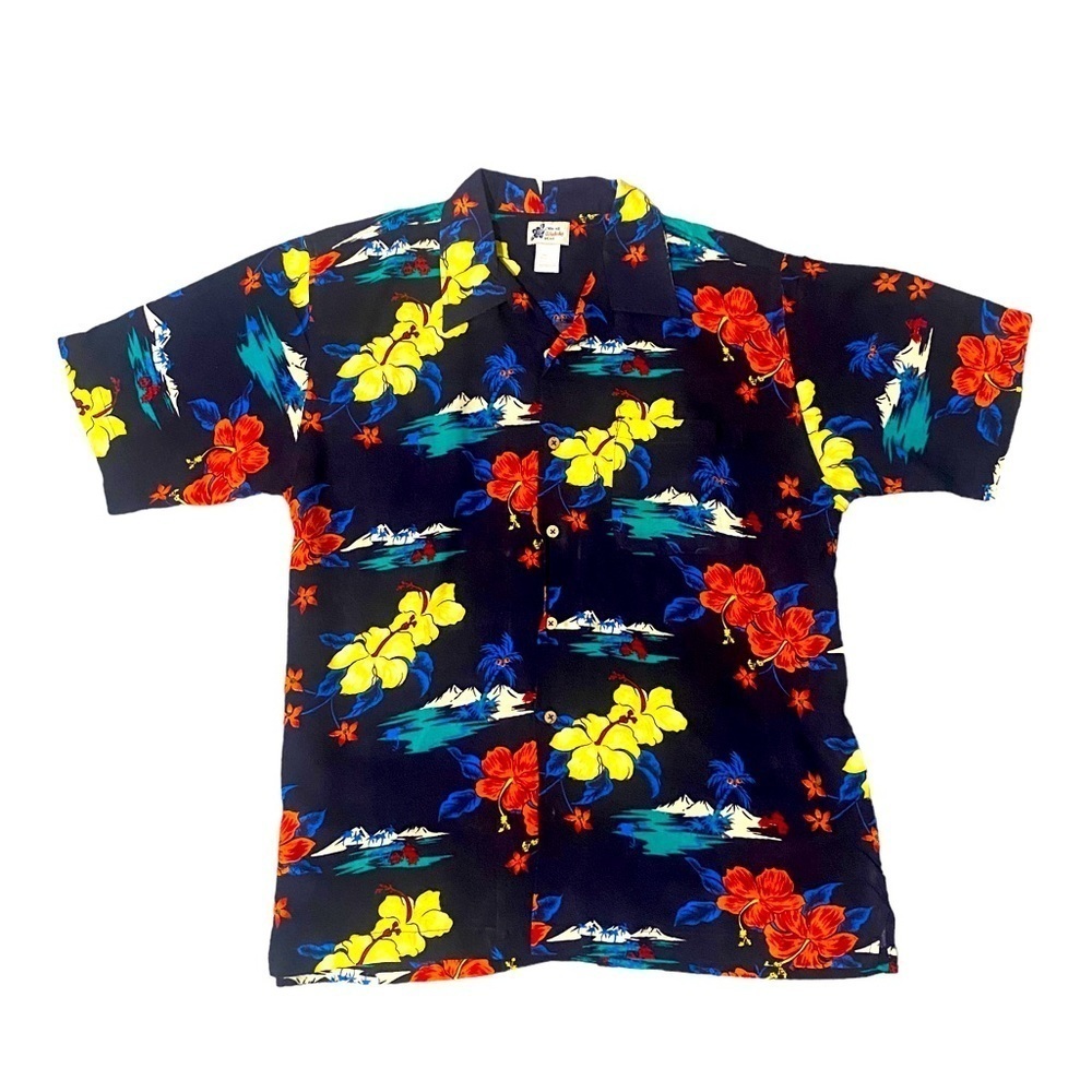 Cherokee Men’s Waikiki Wear Hawaiian Button Down Shirt -size L
